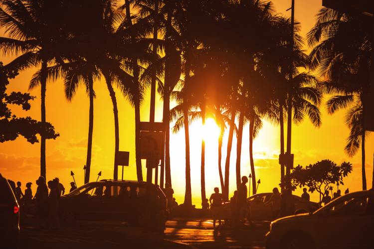 Sunset on Hawaiian island 