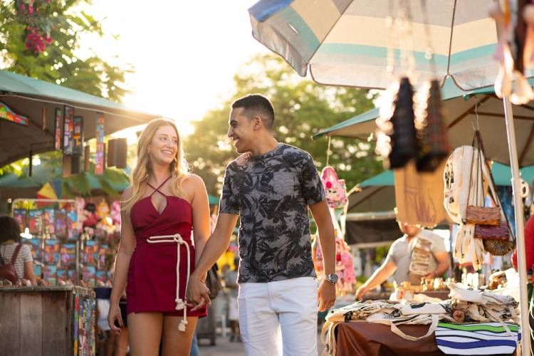 couple shopping outdoors
